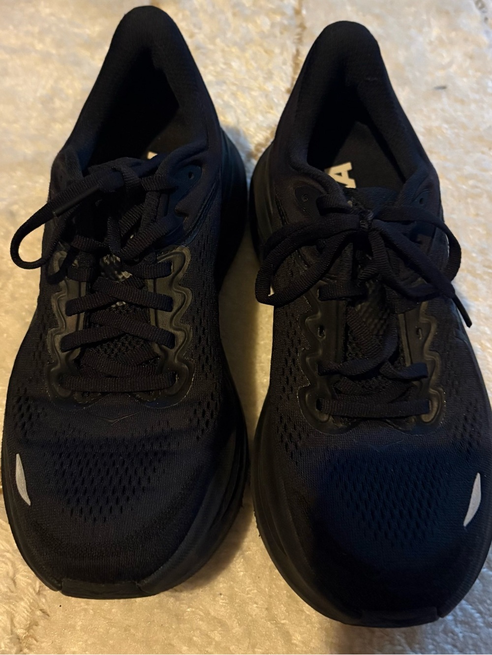 Very gently used Hoka Bondi 9-size 7
